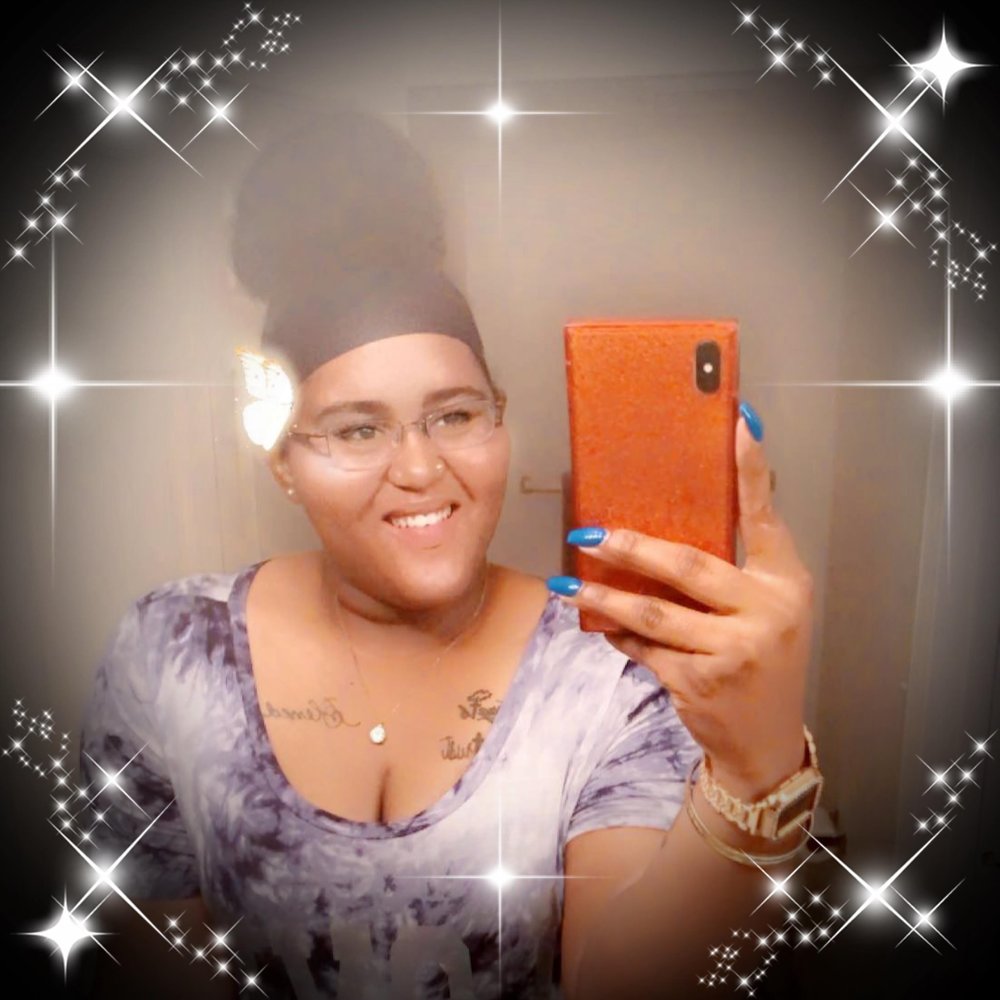 Meet your Posher, Te'yauna